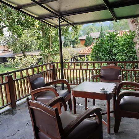 Yehezkiel Hotel Lembang Mitra Reddoorz Εξωτερικό φωτογραφία