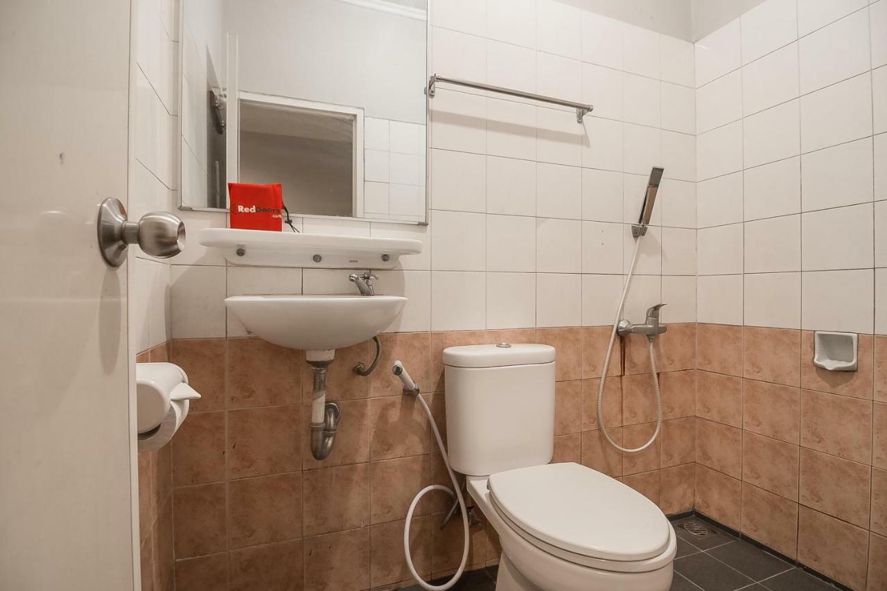 Yehezkiel Hotel Lembang Mitra Reddoorz Εξωτερικό φωτογραφία