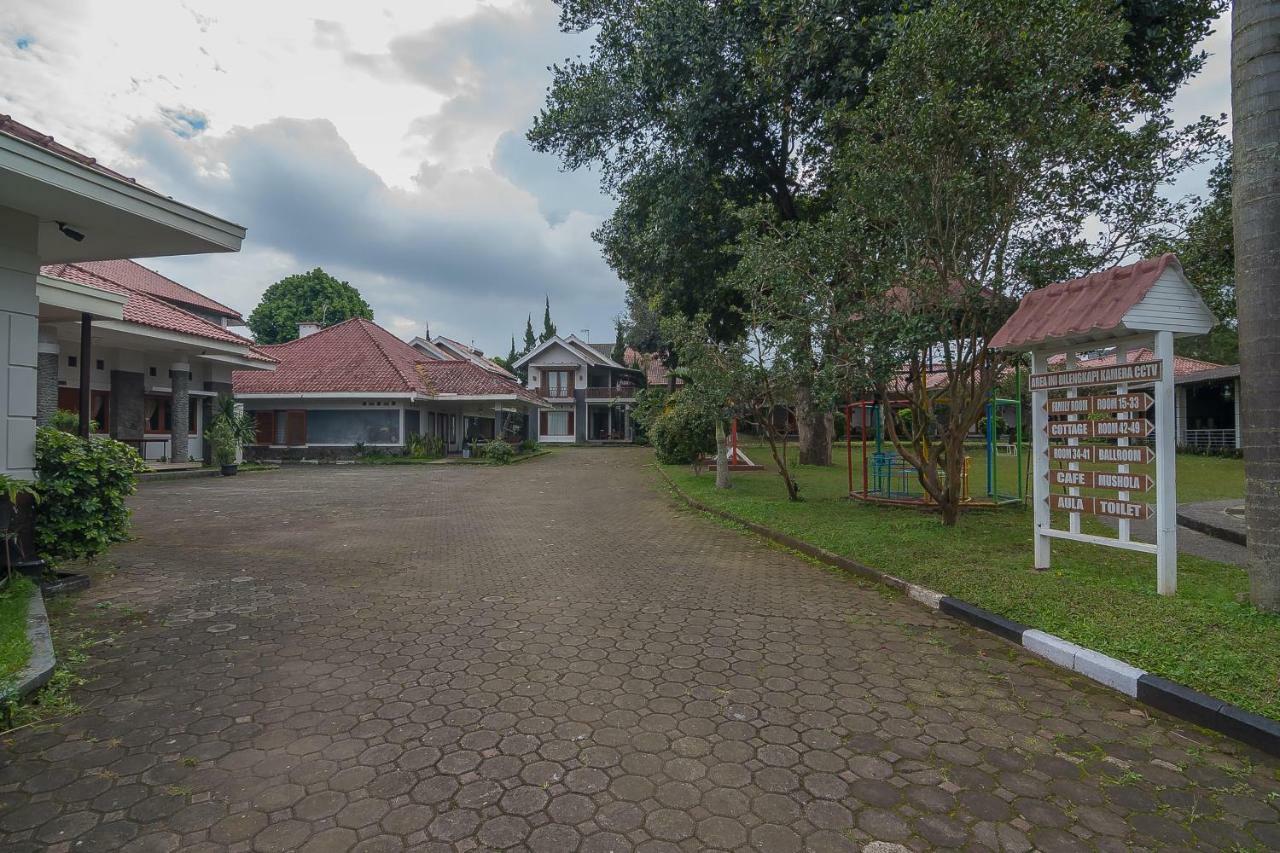 Yehezkiel Hotel Lembang Mitra Reddoorz Εξωτερικό φωτογραφία