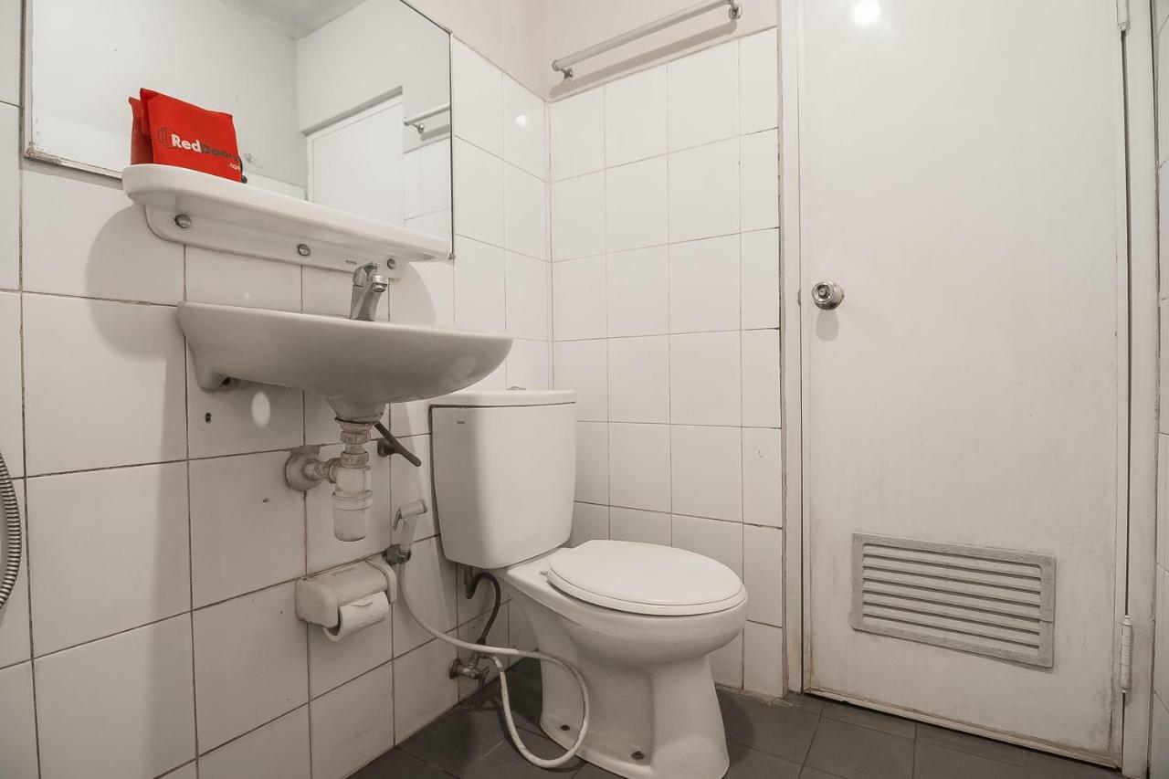 Yehezkiel Hotel Lembang Mitra Reddoorz Εξωτερικό φωτογραφία