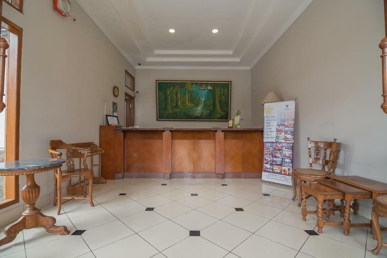 Yehezkiel Hotel Lembang Mitra Reddoorz Εξωτερικό φωτογραφία