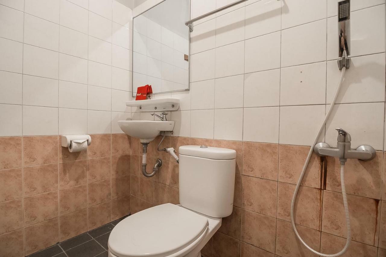 Yehezkiel Hotel Lembang Mitra Reddoorz Εξωτερικό φωτογραφία